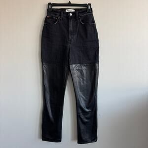 Abercrombie and Fitch 90's Straight Ultra High Rise Curvy Black Jeans 24